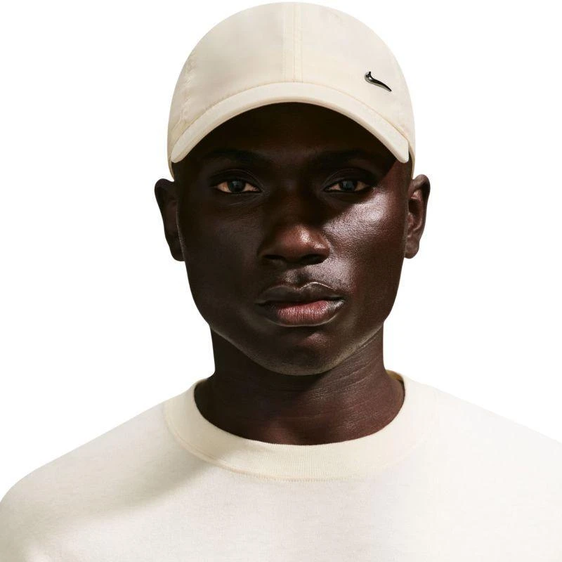 Kepurė Nike Dri-FIT Club, kreminė, FB5372 115