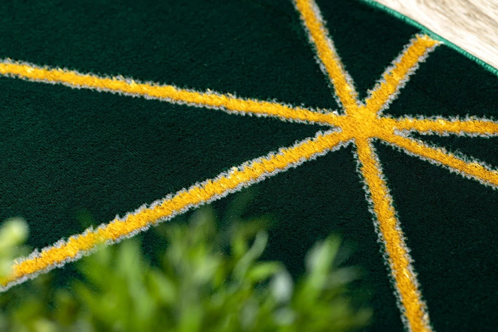 Kilimas GEOMETRIC, tamsiai žalias su auksiniais akcentais ESTEMA