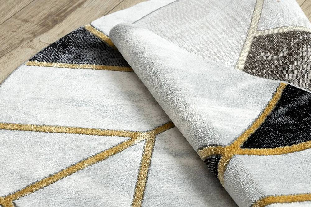Kilimas MARBLE3, juodos ir auksinės spalvos ESTEMA