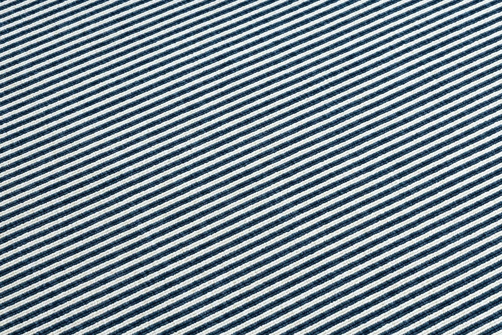 Kilimas mėlynais dryžiais WINK LINES