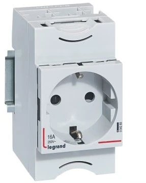 Kištukinis lizdas ant DIN bėgelio su įžeminimu Legrand 004285 (16A, 230V)
