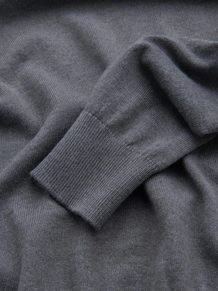 Klasikinis BASIC vyriškas viskozės megztinis su apvalia iškirpte pilkos melsvos spalvos V1 OM 0106