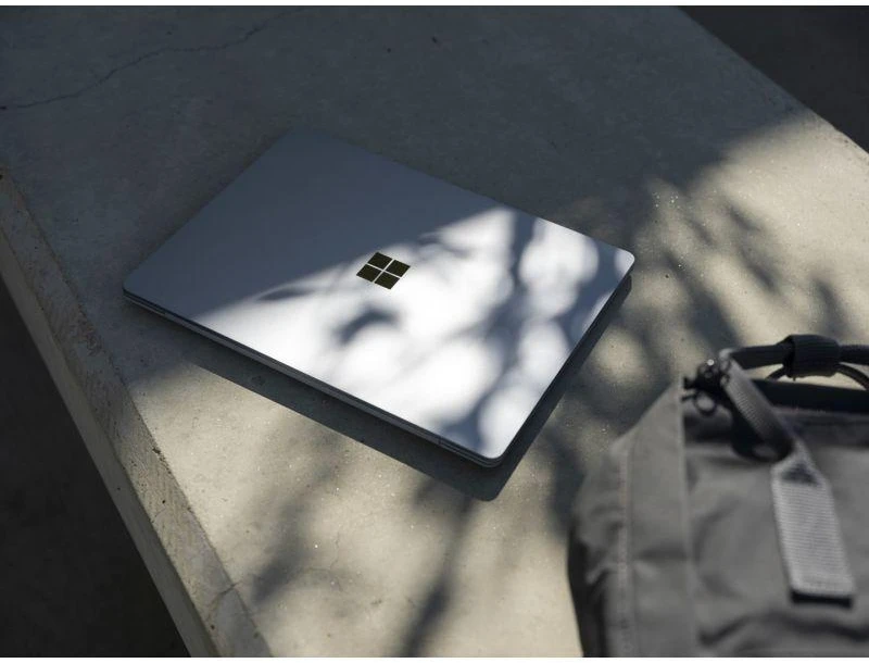 Microsoft Surface Nešiojamas kompiuteris Go Intel Core i5-1035G1 12.4inch 8GB RAM 256GB SSD Intel UHD Graphics W10P Platinum EN Commercial