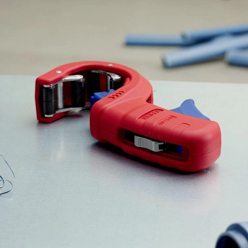 Vamzdžių pjaustyklė KNIPEX PVC DP50