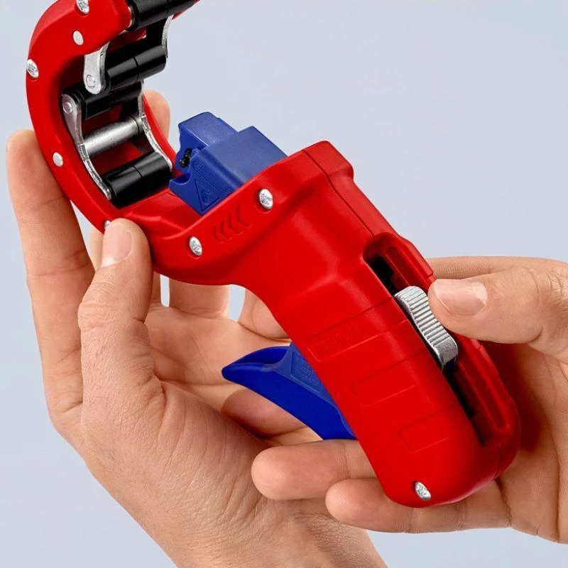 Vamzdžių pjaustyklė KNIPEX PVC DP50