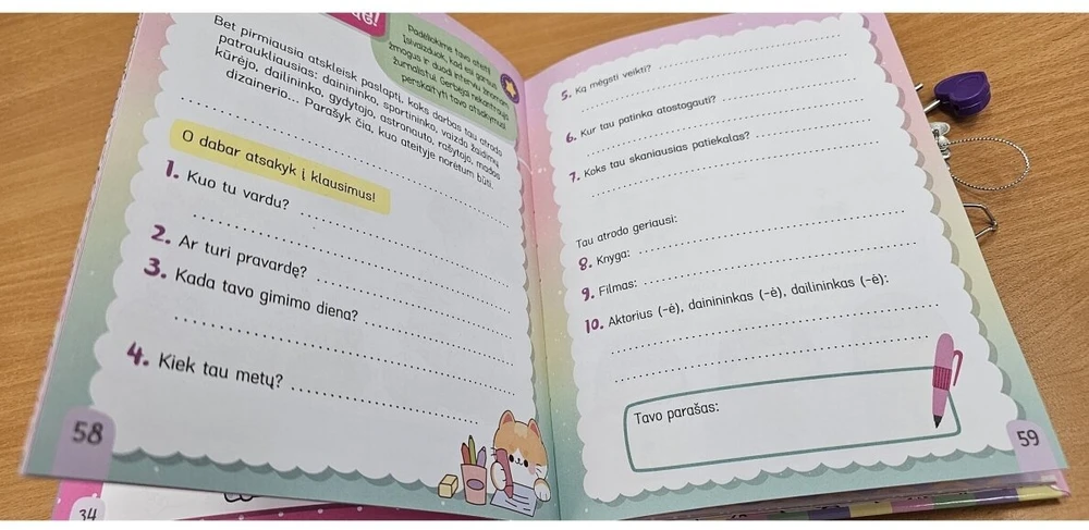 KNYGA Mano slaptasis KAWAII dienoraštis. Su nematomu rašalu ir linksmomis užduotimis.