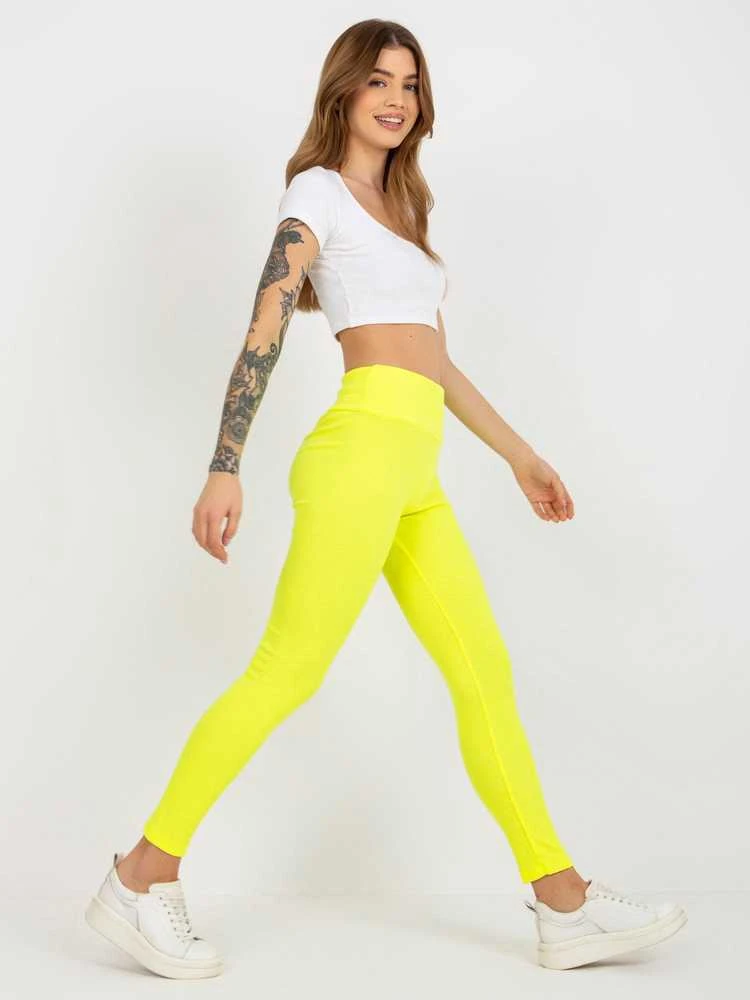 Kojinės fluo geltonos spalvos