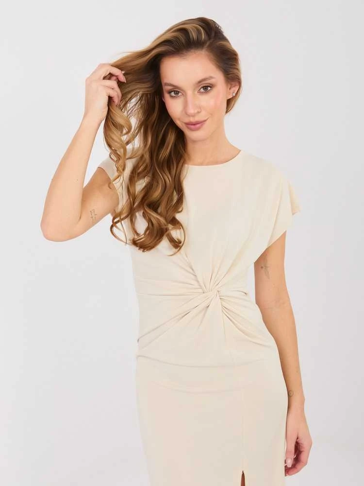 Kokteilinė suknelė smėlio spalvos
