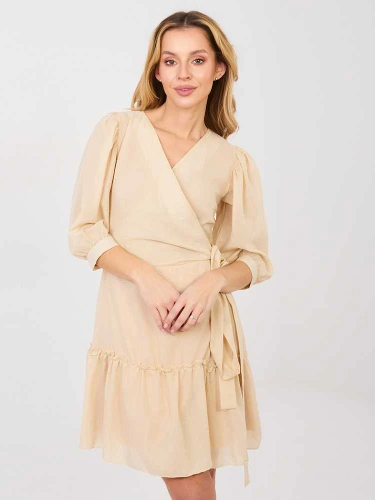 Kokteilinė suknelė smėlio spalvos