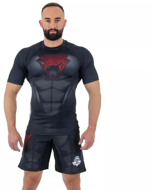 Kompresiniai marškiniai „Snake“ pagaminti iš DBX MORE DRY M medžiagos.