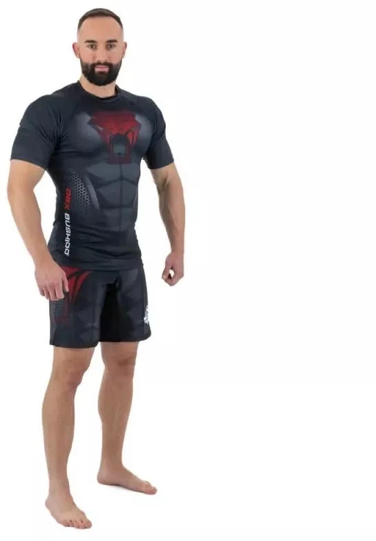 Kompresiniai marškiniai „Snake“ pagaminti iš DBX MORE DRY M medžiagos.