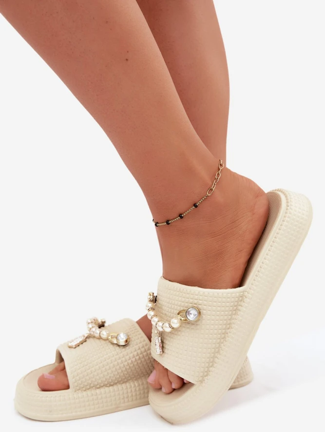 Kreminės platforminės basutės Step in style