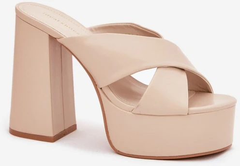 Kreminės spalvos basutės su kulnu Step in style