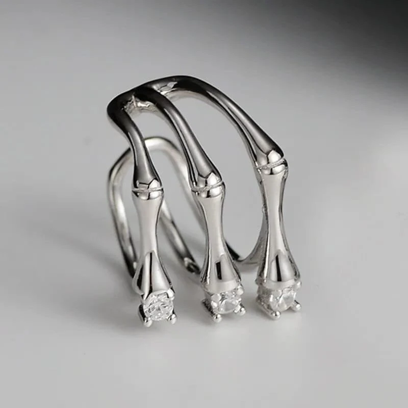Kremzlės auskaras Claws