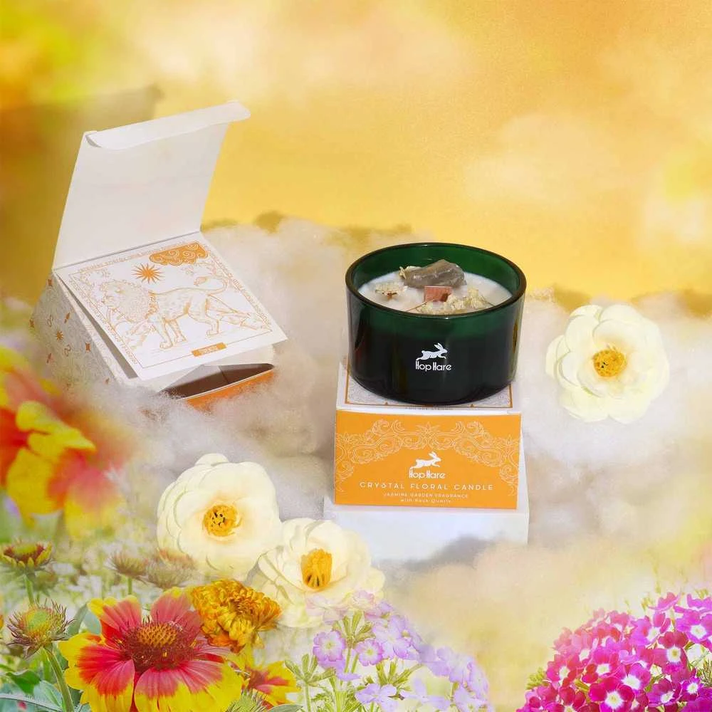Hop Hare jazminų aromato žvakė su kvarco kristalu, medinis dagtis – 22 h