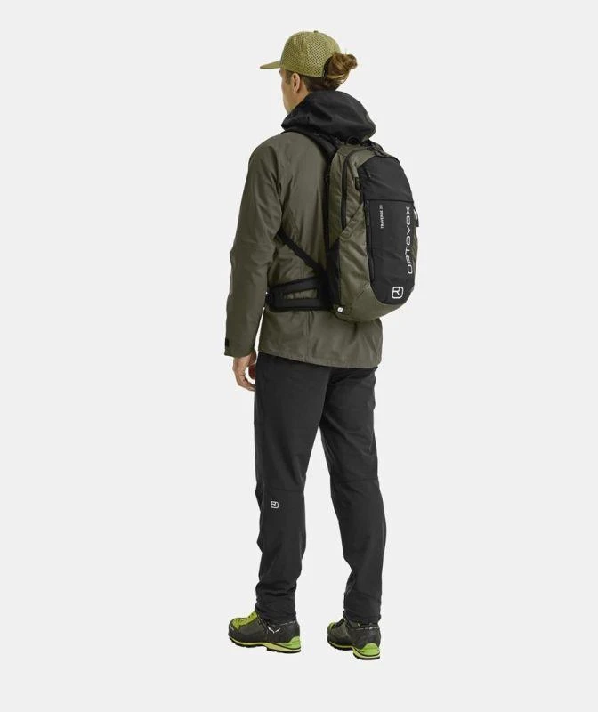Aptel Kuprinė ORTOVOX Traverse 20, 20 l, juoda