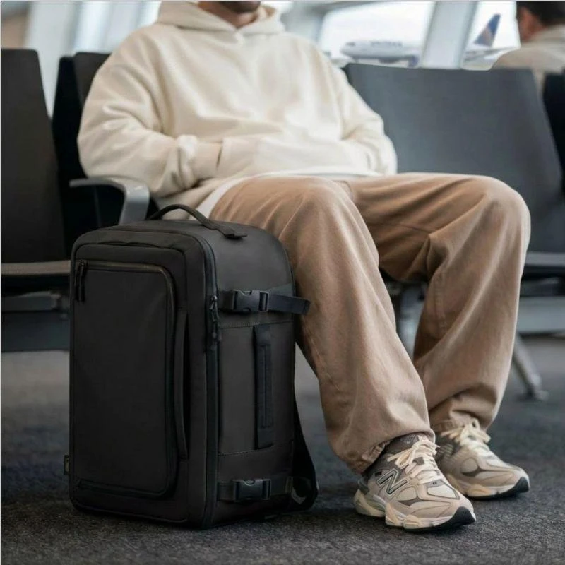Tech-Protect Defender S50 Backpack for Ryanair & Wizzar, 20L Nešiojamas kompiuteris - Juodas