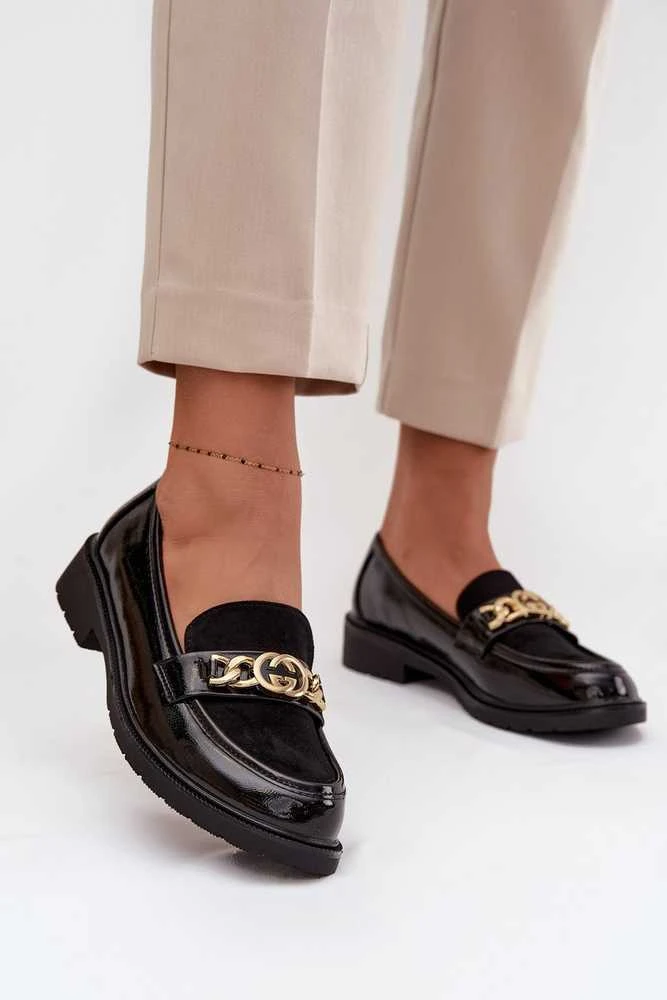 Lakuotos moteriškos juodos loafers tipo basutės S.Barski