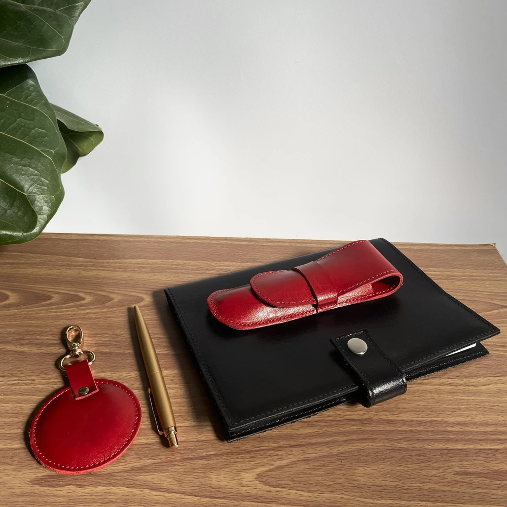 Solier Accessories Leather men s pen case SA12 CAMEL