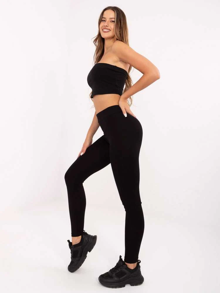 Leginsai juodi