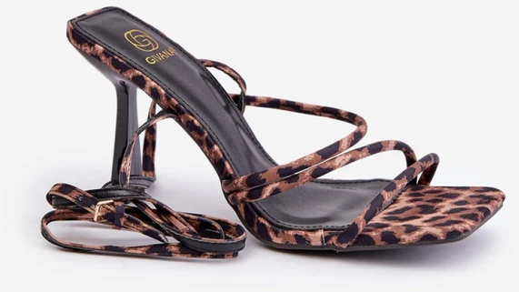 Leopardinio rašto basutės su kulnu Step in style