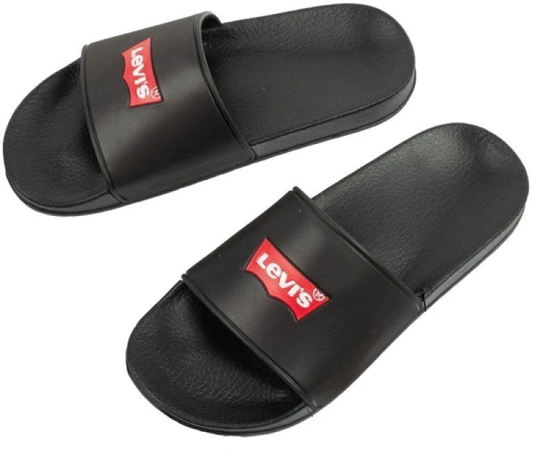 Levi's moteriškos sportinės šlepetės patogios madingos juodos