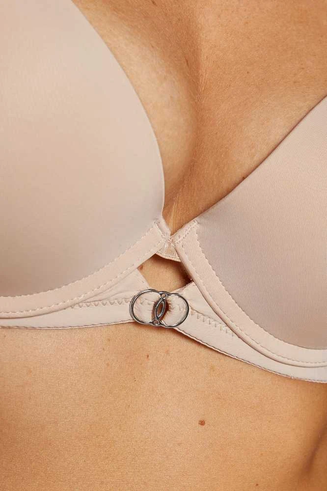 Liemenėlė Melody smooth push-up smėlio spalvos – subtiliam prisilietimui ir pasitikėjimui.