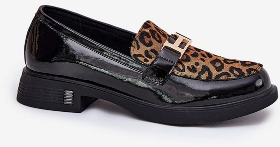 Loaferiai moterims iš lakuotos odos su leopardiniu raštu