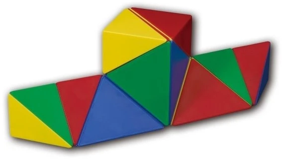 Loginis-magnetinis žaidimas „Tri Mags”