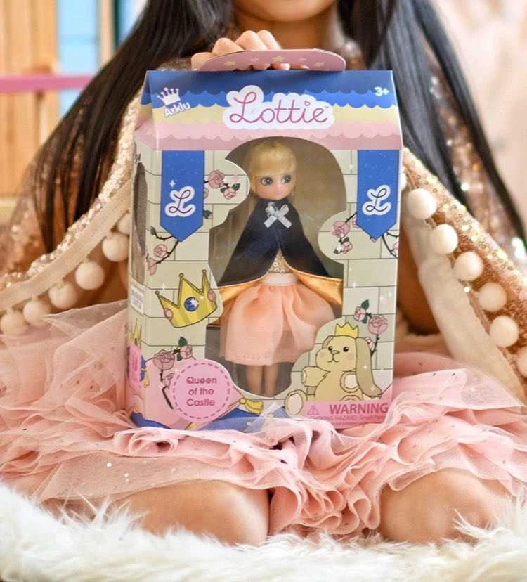 Lottie lėlė Pilies Karalienė