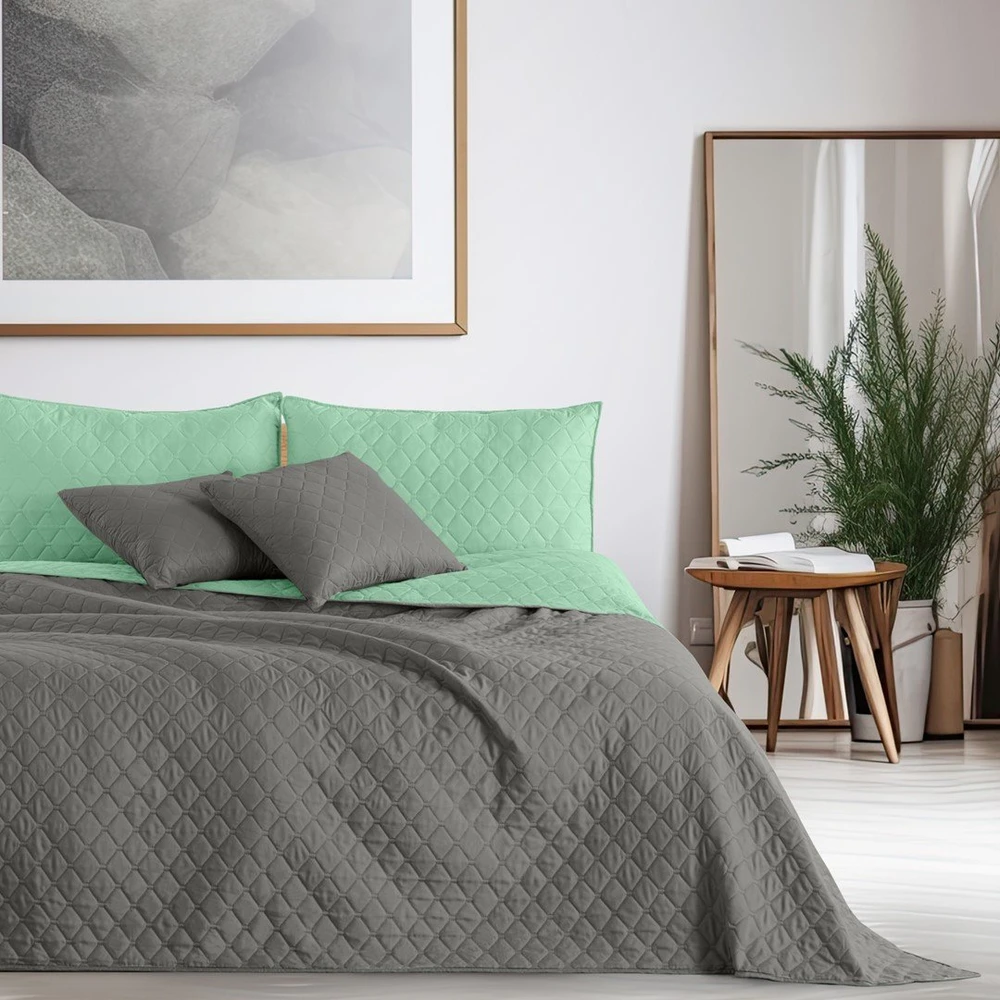 Lovatiesė 220 × 240 cm, šviesiai žalia ir pilka