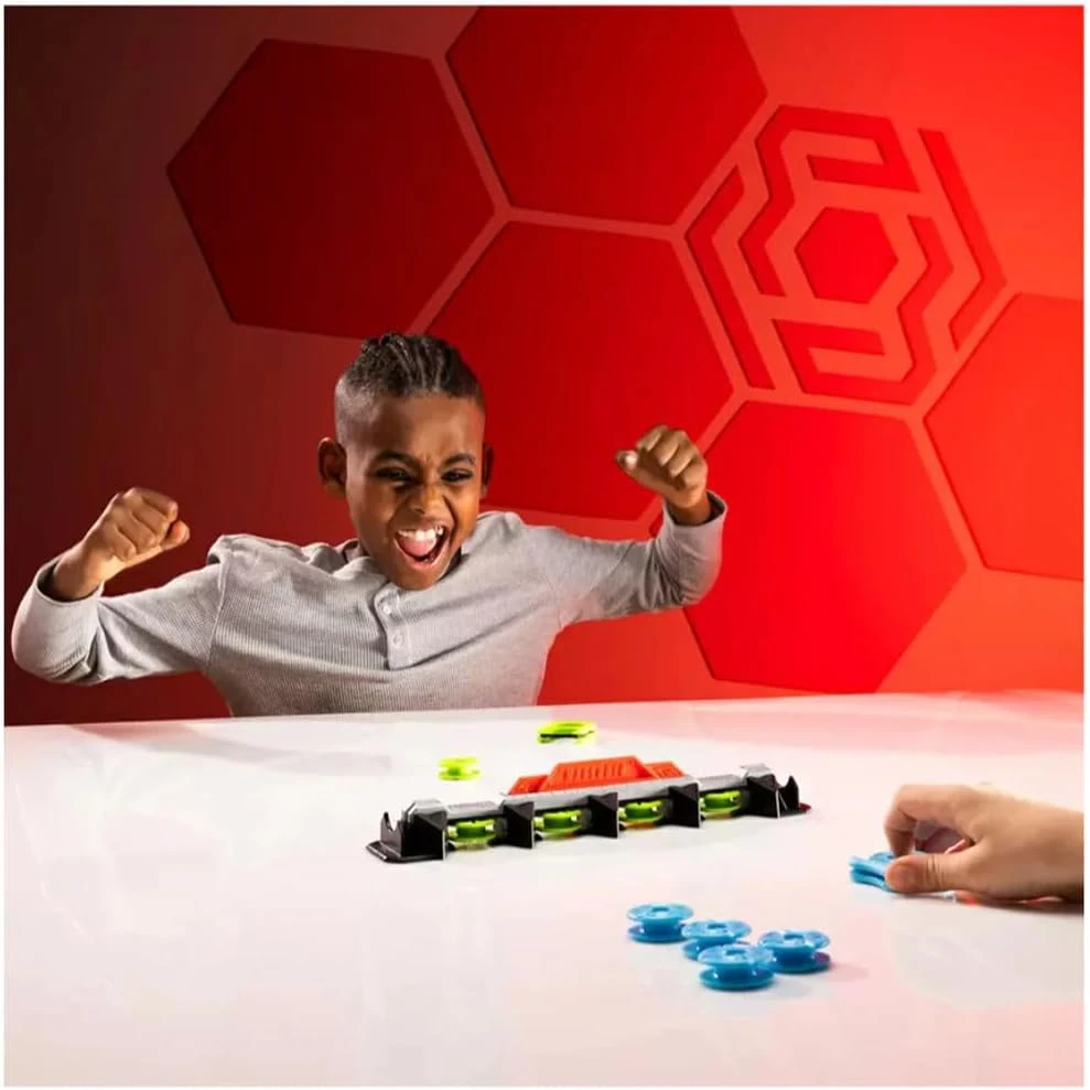 Fat Brain Toys Magshuto Knockout Rail – magnetinis triukų ir taiklumo žaidimas