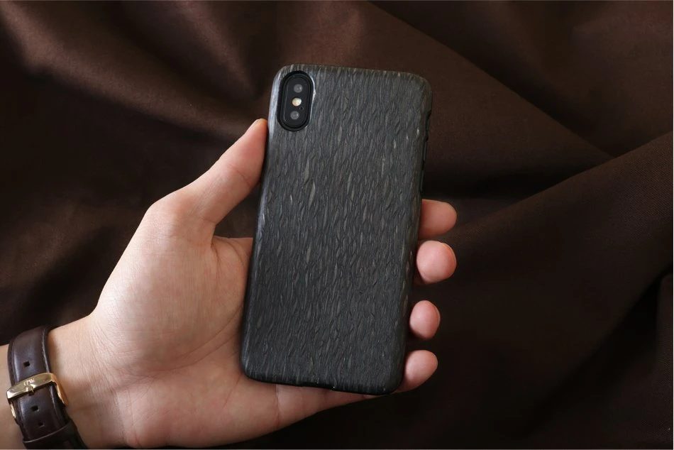 MAN & AMP;WOOD MAN&WOOD medinis telefono dėklas iPhone X/XS, juodas