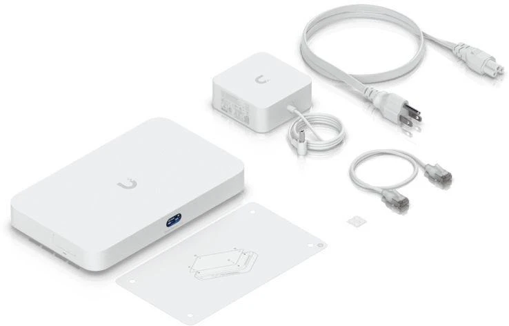 Maršrutizatorius (šliuzas), „UniFi“ valdiklis, NVR, „Ubiquiti UniFi“ komutatorius (UCG-Fiber-EU)