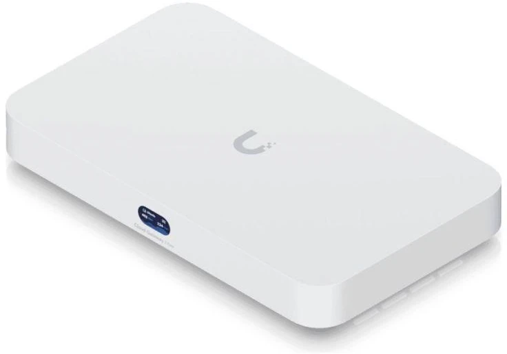 Maršrutizatorius (šliuzas), „UniFi“ valdiklis, NVR, „Ubiquiti UniFi“ komutatorius (UCG-Fiber-EU)
