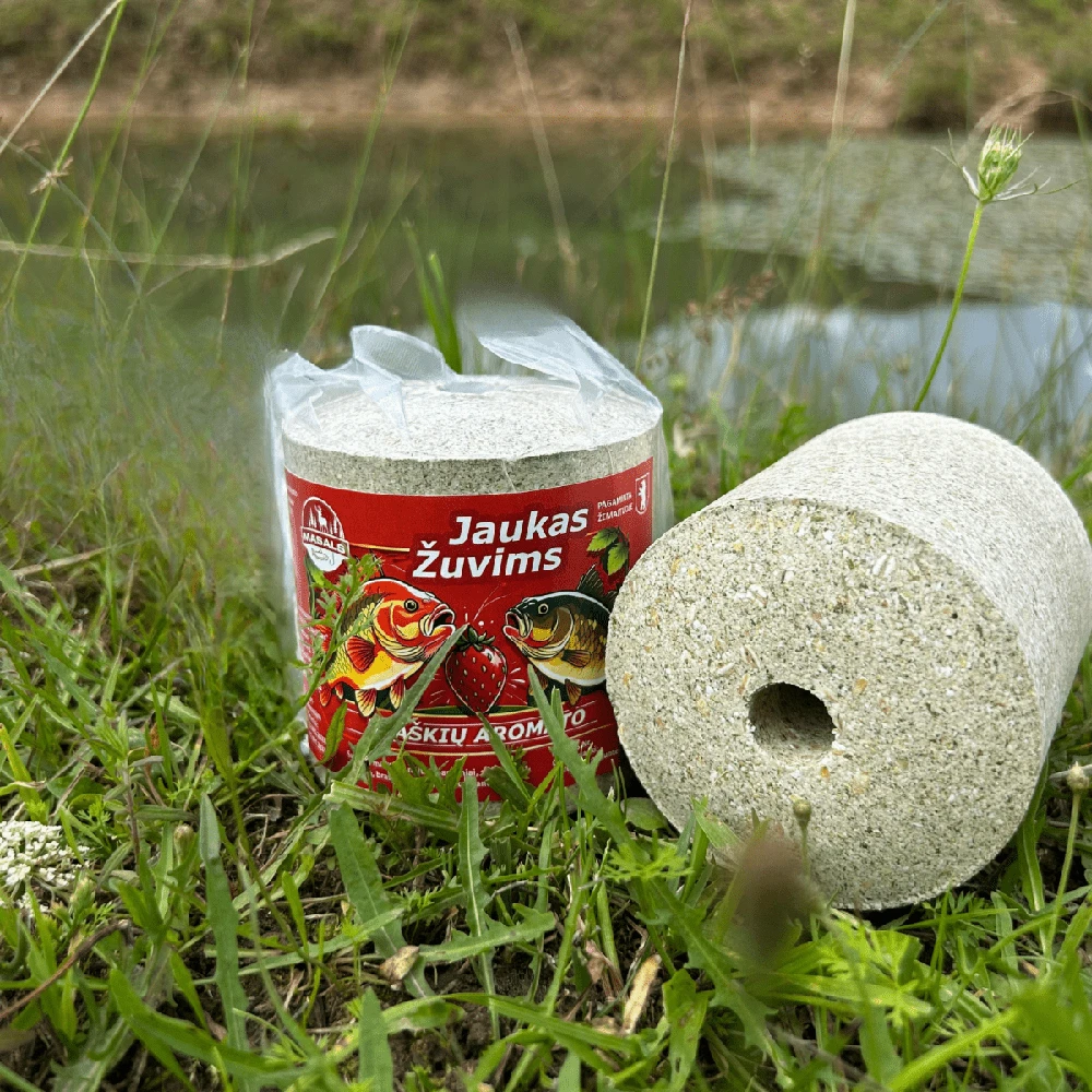 Masals žuvims - braškių aromato, 500g