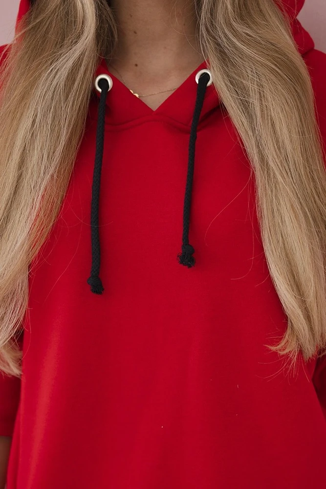 Medvilninė suknelė su gobtuvu ir šoniniu skeltuku, raudona