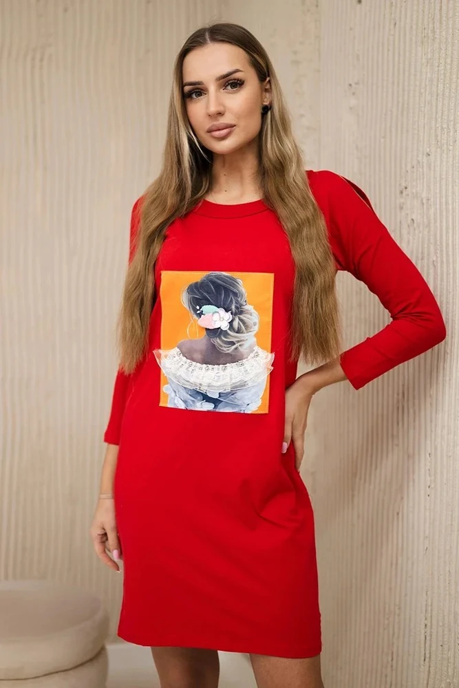 Medvilninė suknelė su mergaitės atvaizdu, raudona