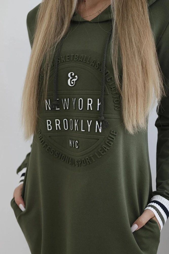 Medvilninė suknelė su užrašu „Brooklyn“, chaki