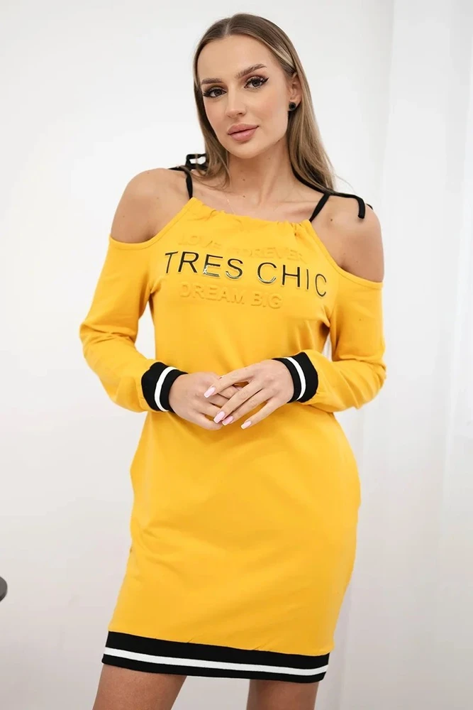 Medvilninė suknelė su užrašu „Tres Chic“, garstyčių