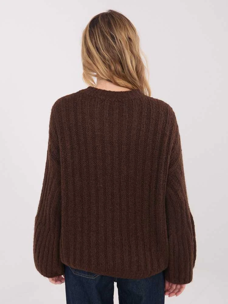 Megztinis moteriškas oversize rudas