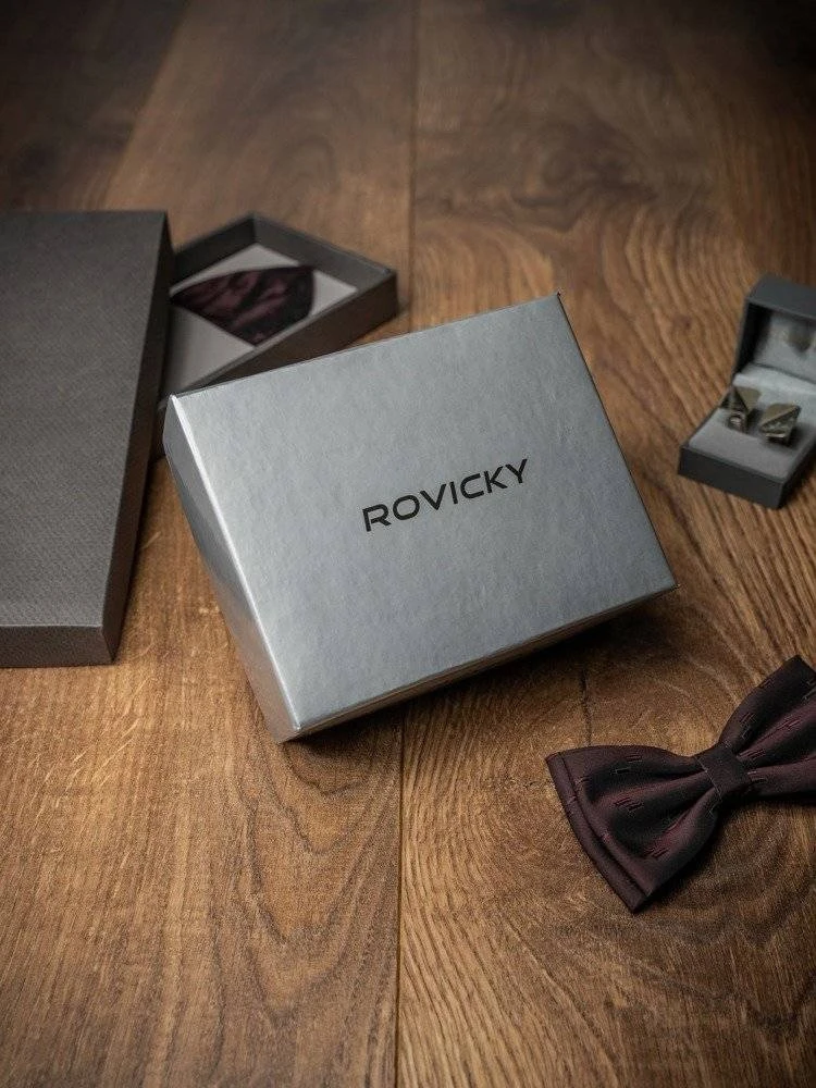 Męski skórzany dirželis su klasyczną klamrą od Rovicky
