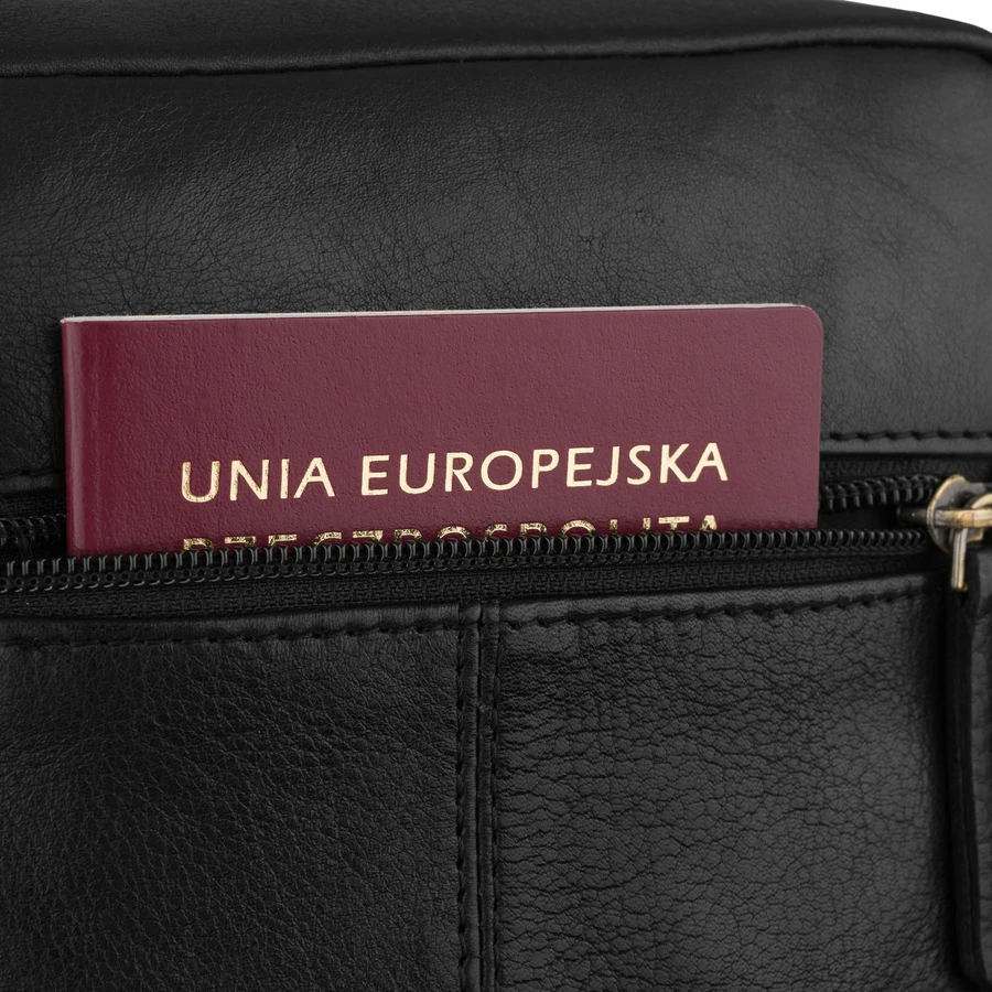 Miejska listonoszka vyriška ze skóry naturalnej w czarnym kolorze zamykana suwakiem - Peterson