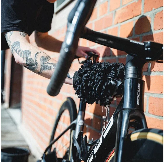 Dynamic Bike Care Mikropluošto pirštinė Mikropluoštas Bike Cleaning Glove Dynamic
