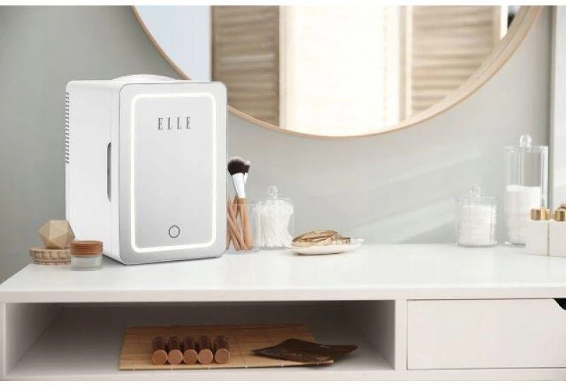 ELLE 6L baltas mini šaldytuvas su LED makiažo veidrodėliu