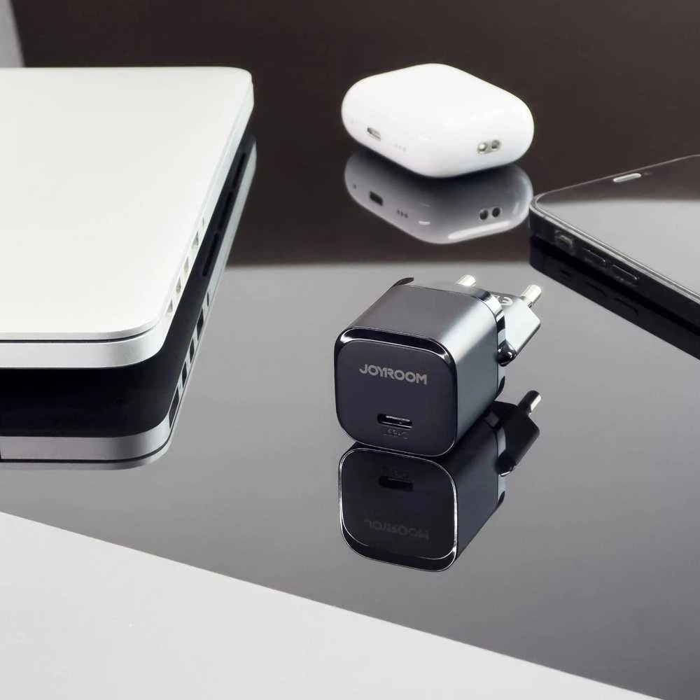 Įkroviklis Joyroom JR-TCF02 20W USB-C juodas