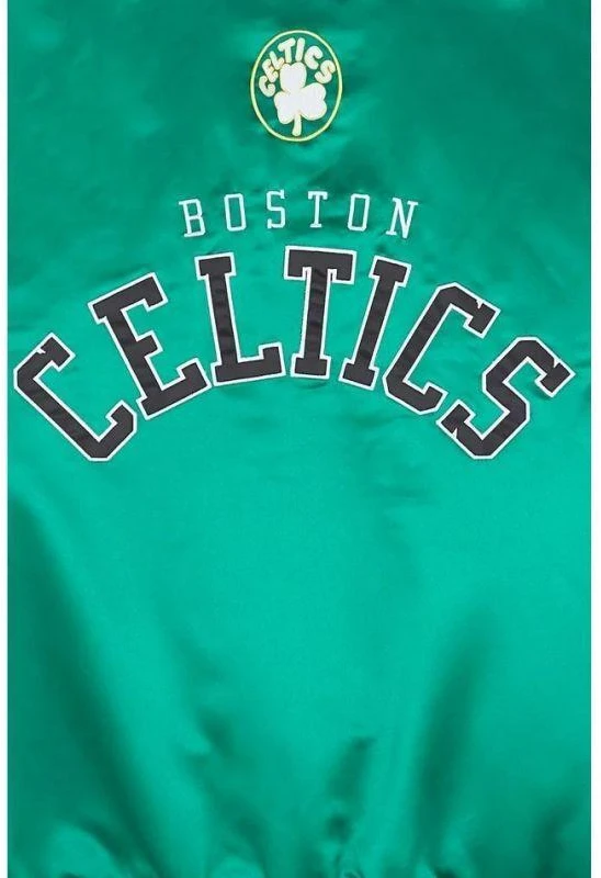 Mitchell & Ness NBA Boston Celtics Primetime sunkaus satino striukė su senoviniu „Celtics“ logotipu M JK8453-BCEKYGN