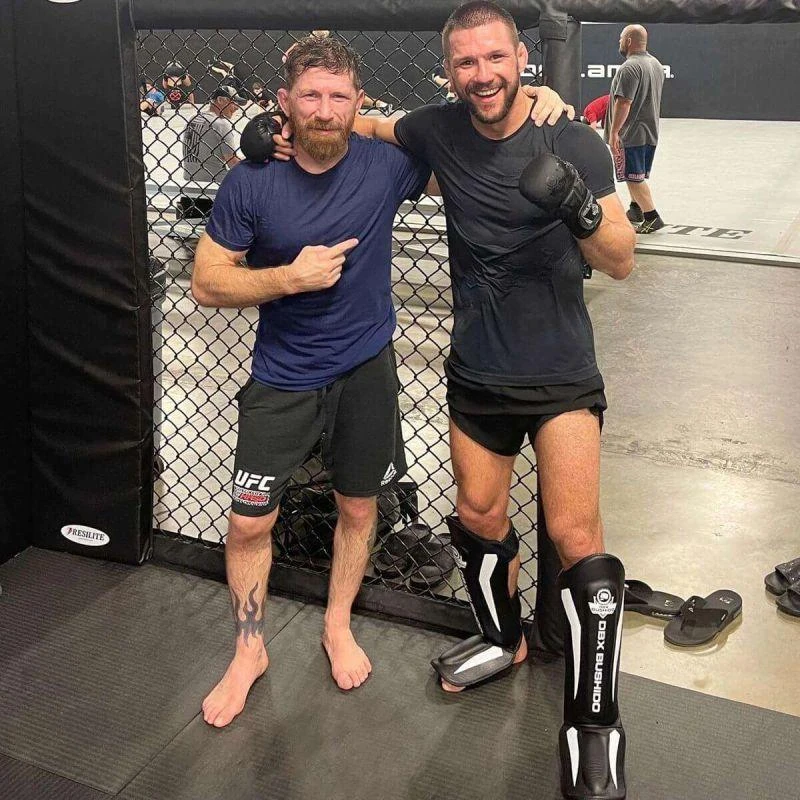 MMA sparingo pirštinės moterims S – Juodas Master – Valor Series | DBX Bushido