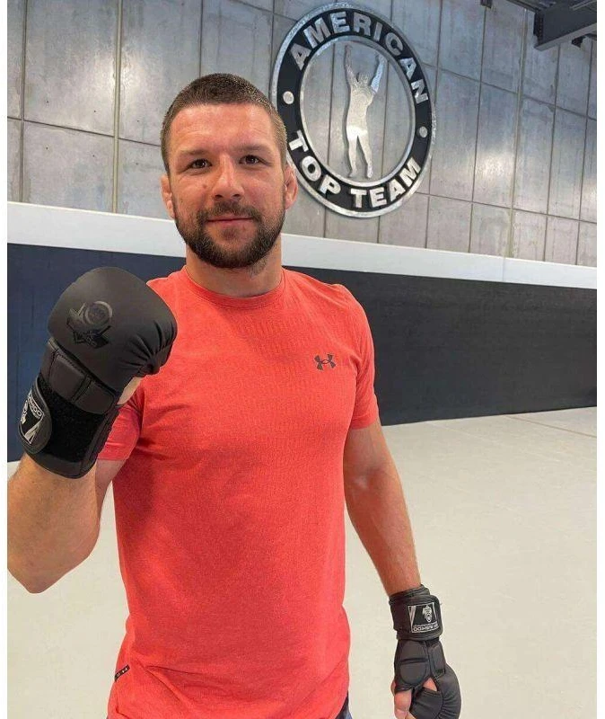 MMA sparingo pirštinės vaikams XS – Juodas Master – Valor serija | DBX Bushido