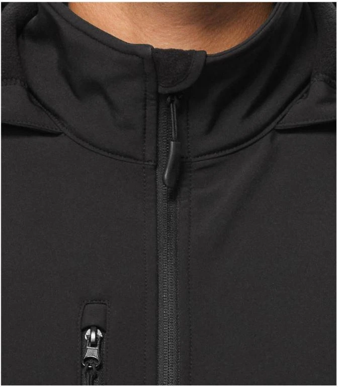 Moterims skirta softshell striukė žygiams (juoda)